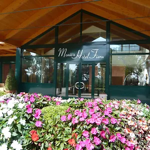 Monica Fiera Italien